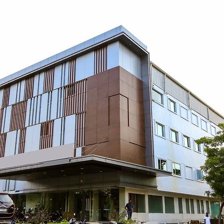 Oyo 6472 Hotel Metropolitan Mohammadnagar Exterior foto